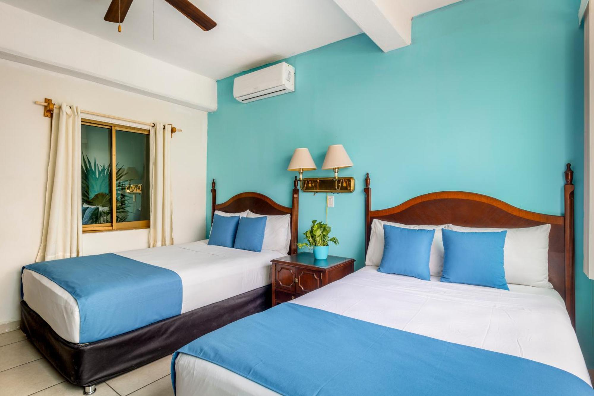 Hotel Pueblito Vallarta Пуерто Валярта Екстериор снимка
